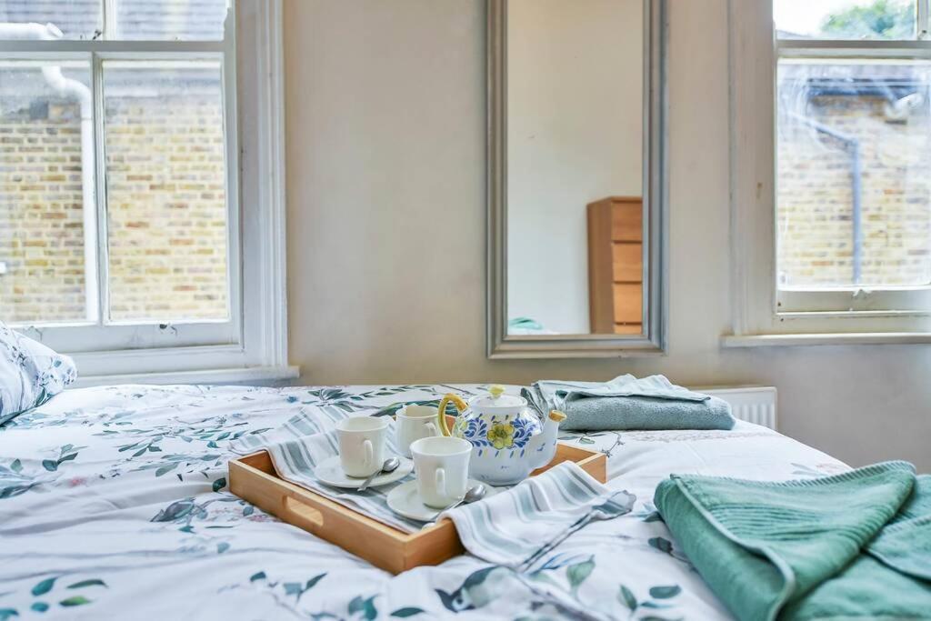 Groves 4 Bedroom, Shepherds Bush London Ngoại thất bức ảnh